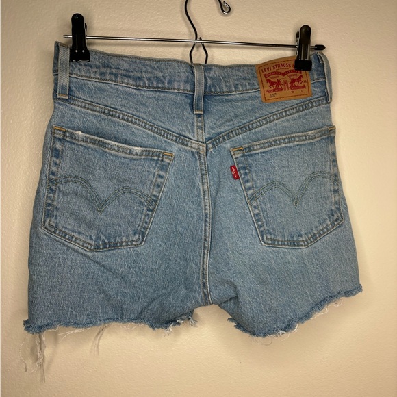 EUC 501 Levis shorts button fly Sz W26 - Picture 2 of 12
